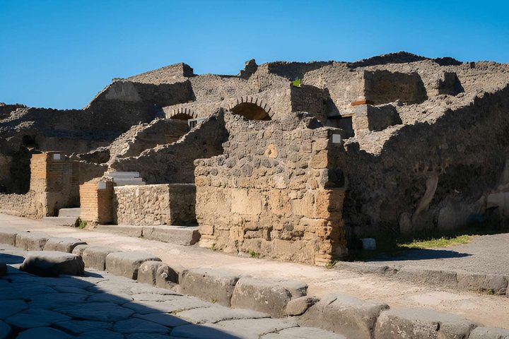 From Salerno: Classic Pompeii Guided Experience