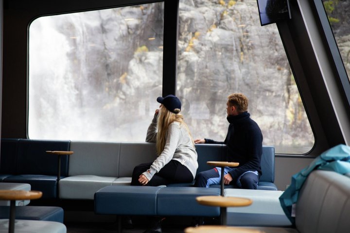 Stavanger: Electric Fjord Cruise to Lysefjord & Preikestolen