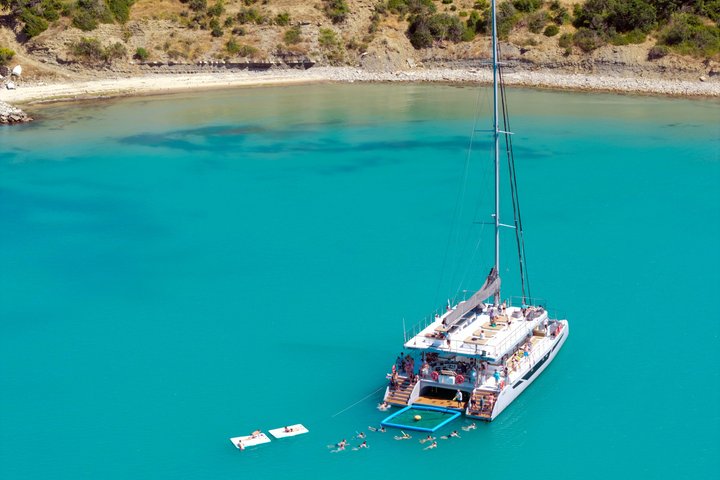 VIP Catamaran 4 hour Activity with Snorkeling in Bulgaria