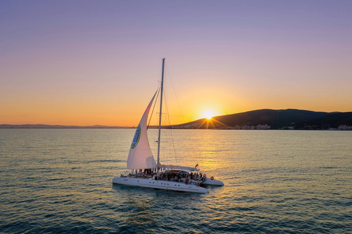 Catamaran Sunset Cruise around Sunny Beach & Nessebar