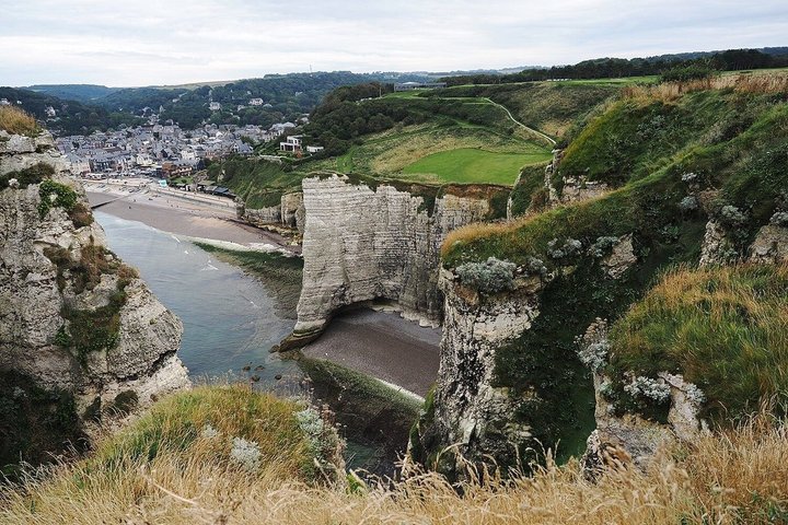 Private Guided Tour of Normandy Étretat Cliffs
