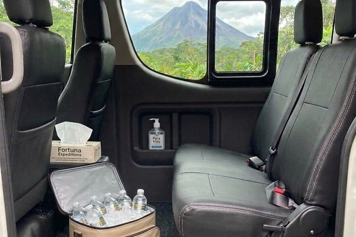 San Jose Airport (SJO) to La Fortuna Arenal Private VIP Transfer