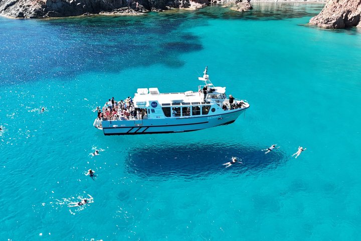 De Sagone/Cargèse: Scandola Girolata 2h Calanques Piana Swimming