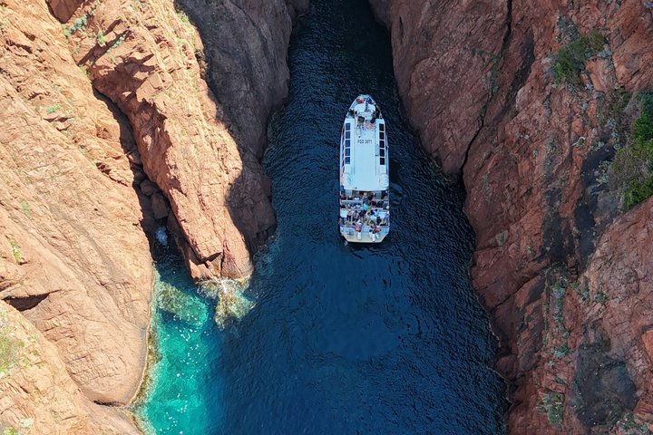 From Sagon/Cargese: Scandola Girolata 30mns, Piana Swimming