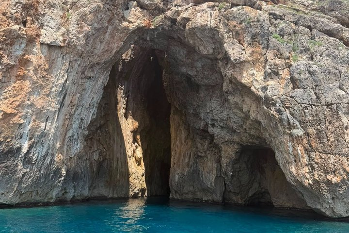 Private 3-hour boat tour to SANTA MARIA DI LEUCA