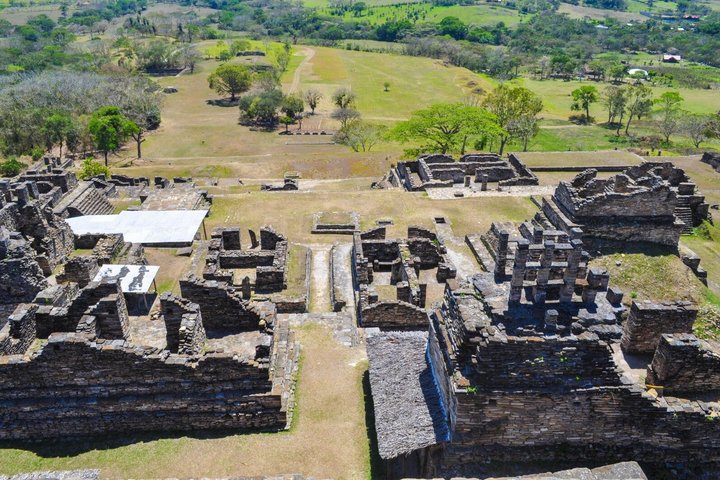 Guided Tour at San Cristobal from Ocosingo to Tonina with Snacks
