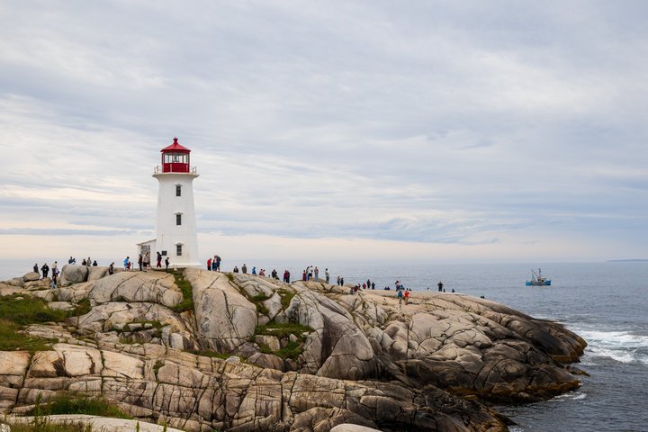 Peggy's Cove Small-Group Express: Scenic Tour from Halifax