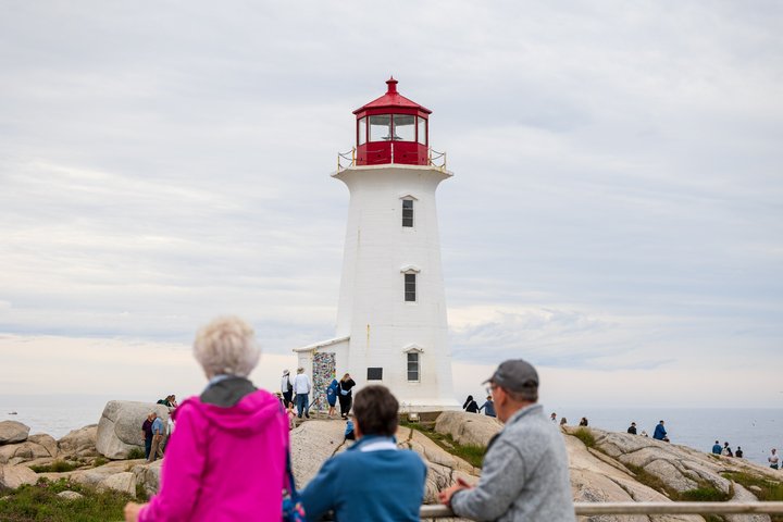 Peggy's Cove Small-Group Express: Scenic Tour from Halifax