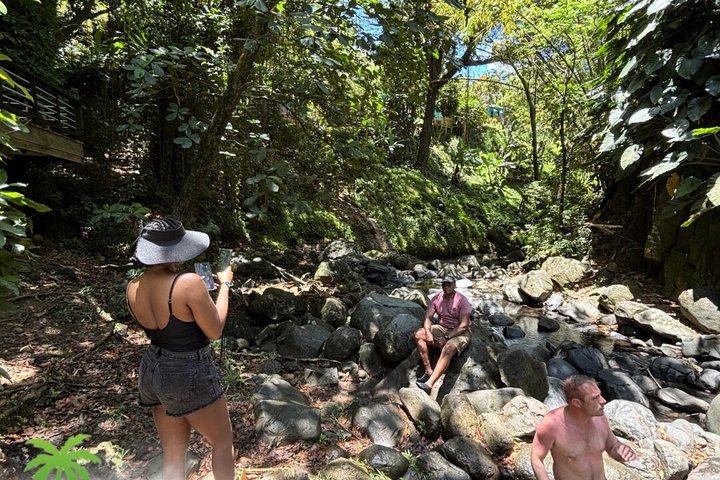 Grenada’s Best: Waterfalls, Chocolate, Rum and Rainforest Tour