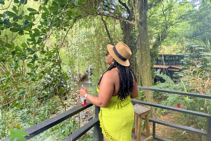 Grenada’s Best: Waterfalls, Chocolate, Rum and Rainforest Tour