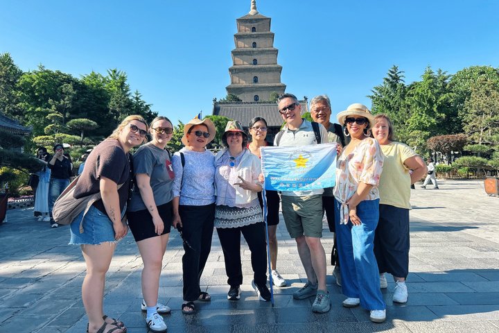 Xi'an: Exclusive Terracotta Army Tour & Local Family Lunch