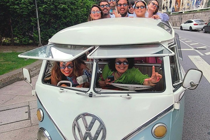 Porto: Private Vintage VW Kombi Tour with Open Roof (2-8 People)