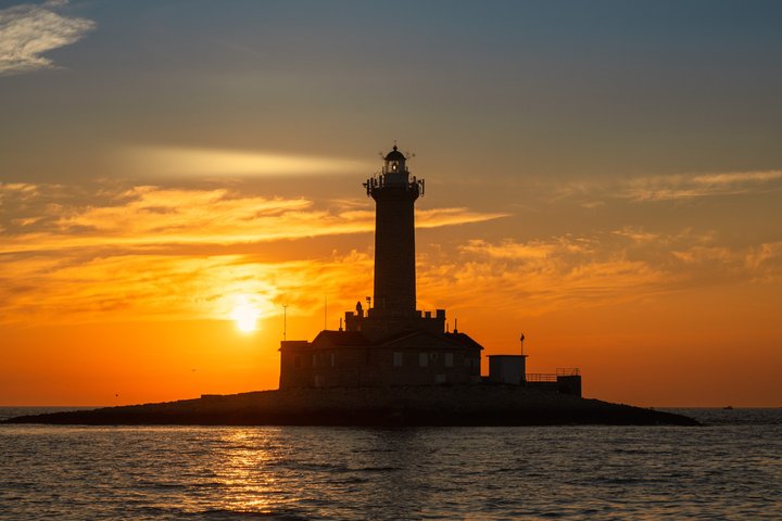 Medulin: 85% Dolphin Sunset Cruise, All-Inclusive & Face Painting