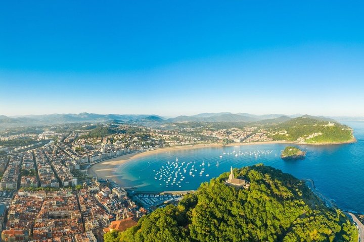 San Sebastian and Basque Coast Private Day Tour from Bilbao