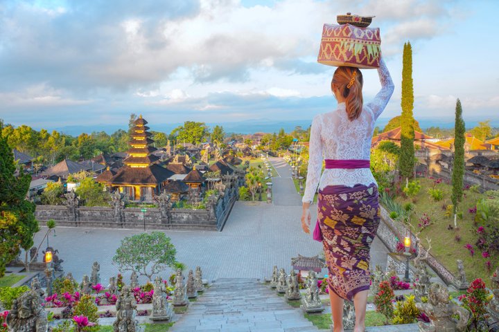 East Bali Tour: Mother Temple, Penglipuran and Tukad Cepung
