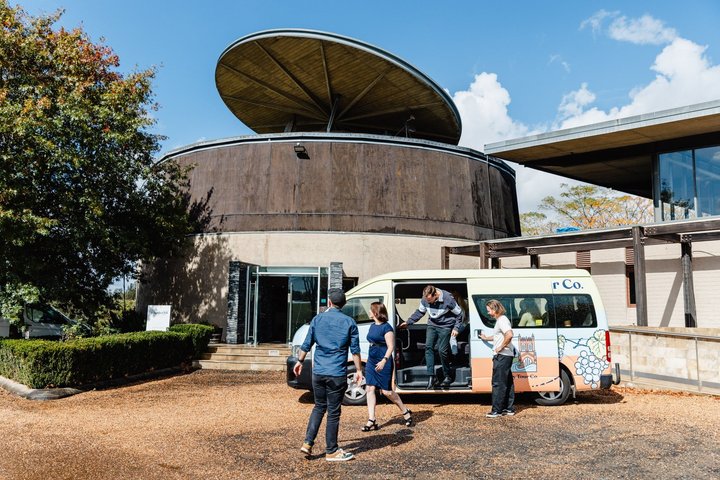 Boutique Hunter Valley Wine Tour with Local Pickup