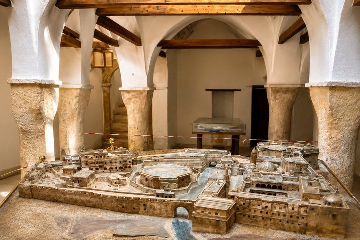 Algiers Casbah and Museums Complete Guided Tour