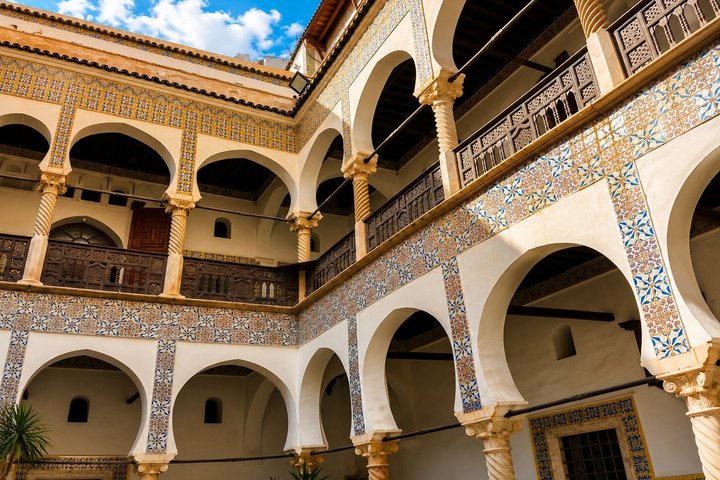 Algiers Casbah and Museums Complete Guided Tour