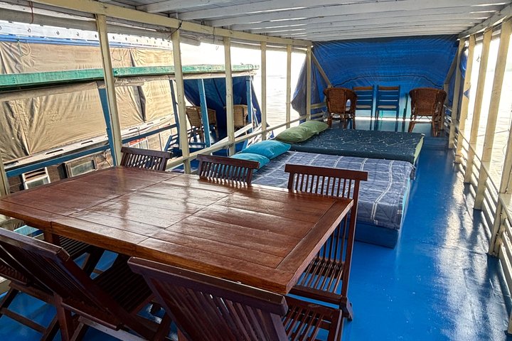 Orangutan Safari Kelotok Houseboat 3 Days 2 Nights Private