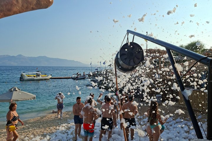 Sarandë: Small-Group Boat Tour with Surprise Extra Stop