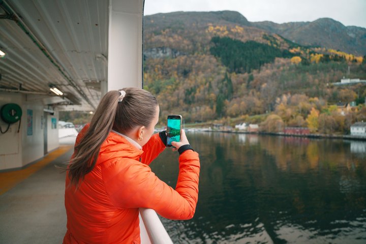 Bergen: Bondhus Glacier Lake & National Park w/Lunch in Rosendal