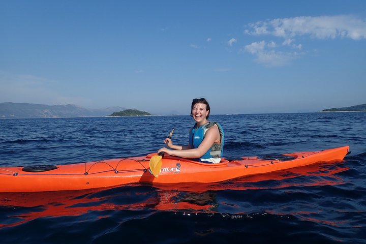 Bits of History - Half day kayak Tour with Wine delight