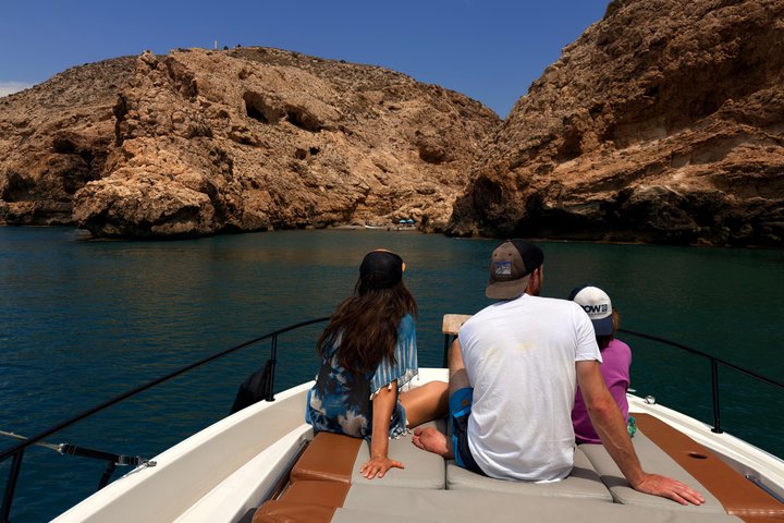 Cruise on the best beaches of Cabo de Gata