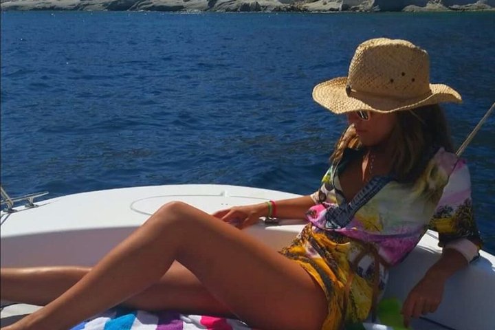 Cruise on the best beaches of Cabo de Gata