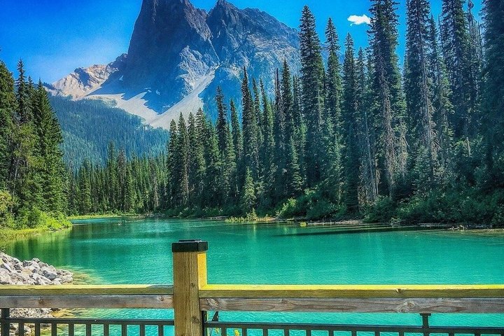 Lake Louise Moraine Lake Emerald Lake from Banff Canmore Calgary