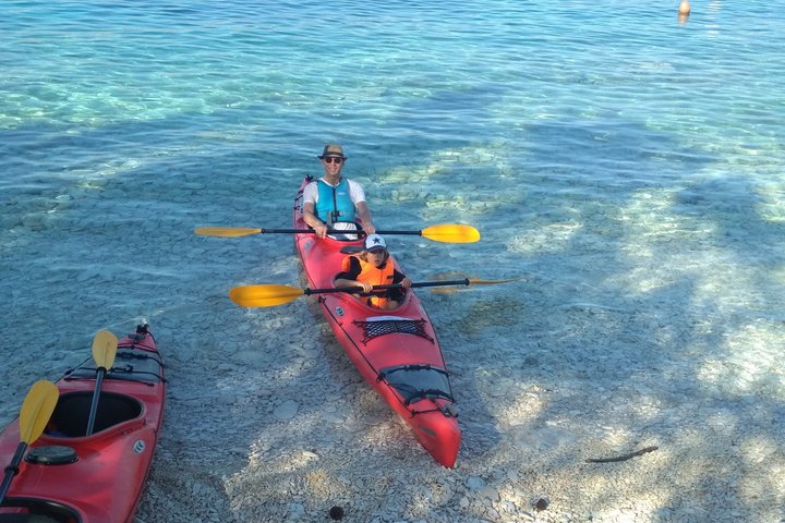 Lumbarda-Sunset Kayaking Experience with picnic: Wine and Sweets