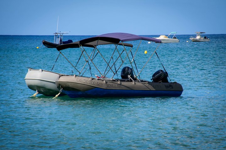 Boiling snorkeling boat rental in deshaies Guadeloupe
