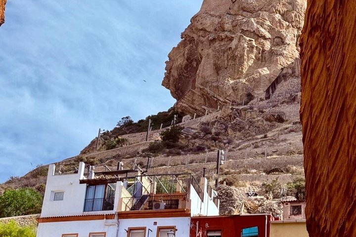 Alicante Highlights Tour for Cruise Passengers with Port Pickup
