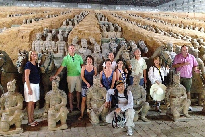 Mini Group Xian Day Tour to Terracotta Army, City Wall, Pagoda and Muslim Bazaar