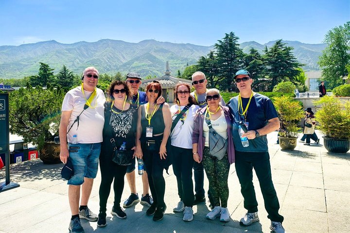 Mini Group Xian Day Tour to Terracotta Army, City Wall, Pagoda and Muslim Bazaar