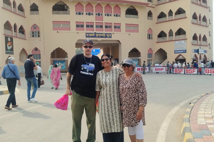 Private Amritsar Tour: Golden Temple, Jallianwala & Wagah Border
