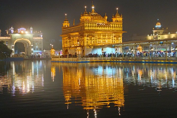 Private Amritsar Tour: Golden Temple, Jallianwala & Wagah Border