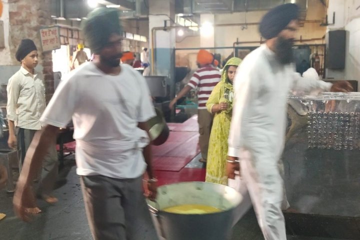 Private Amritsar Tour: Golden Temple, Jallianwala & Wagah Border