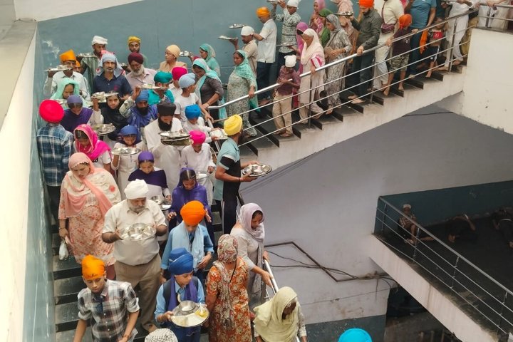 Private Amritsar Tour: Golden Temple, Jallianwala & Wagah Border