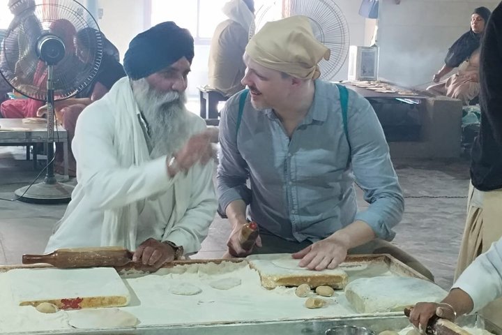 Private Amritsar Tour: Golden Temple, Jallianwala & Wagah Border