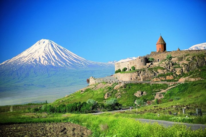 Group Tour: Khor Virap, Noravank, Tatev monasteries (wayback on Ropeway)