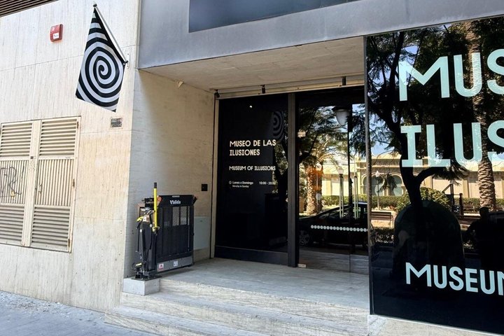 Museum of Illusions Alicante Entrance Ticket