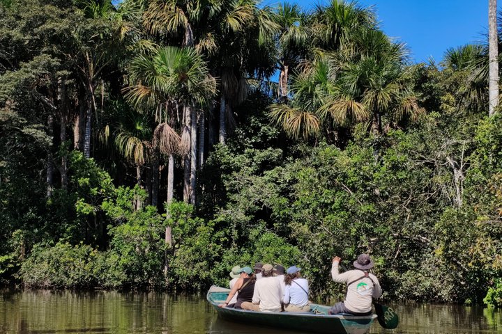 Sporting Piranha Fishing and Bird Watching in Lake Yacumama