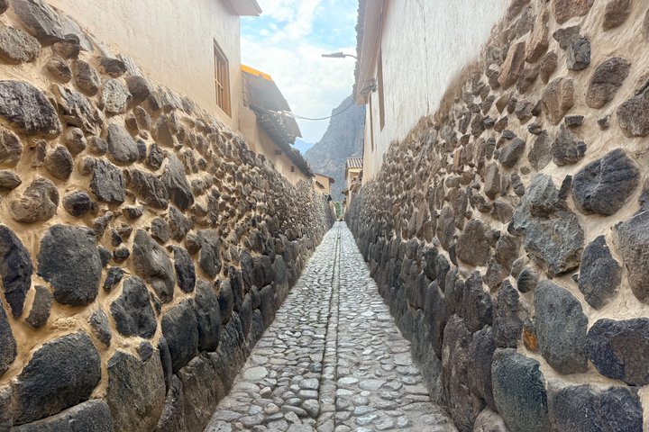 2-Day Tour from Cusco Sacred Valley and Machu Picchu by Train