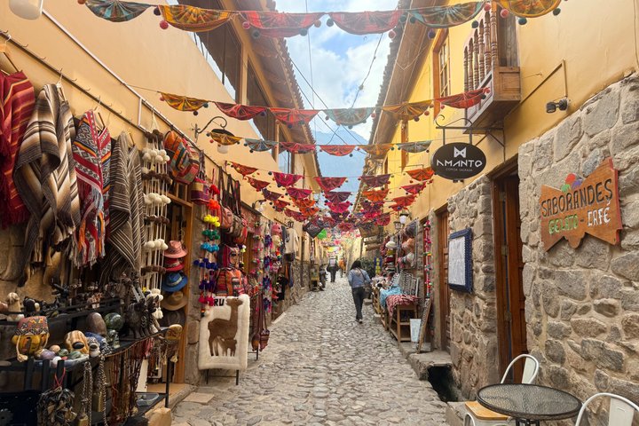2-Day Tour from Cusco Sacred Valley and Machu Picchu by Train