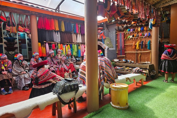 2-Day Tour from Cusco Sacred Valley and Machu Picchu by Train