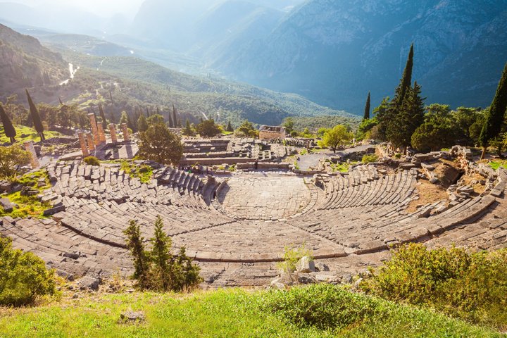 Delphi Site & Museum Private Tour with Licensed Guide & Tickets