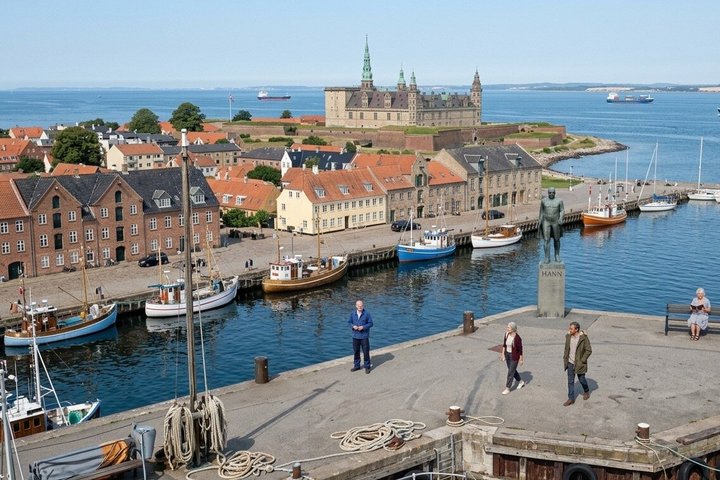 Private Customizable Walking Tour in Helsingør