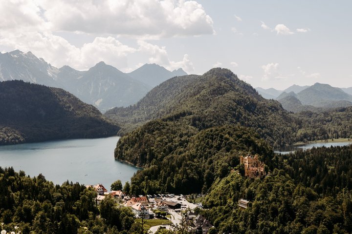 Neuschwanstein Castle and Linderhof Day Tour from Munich