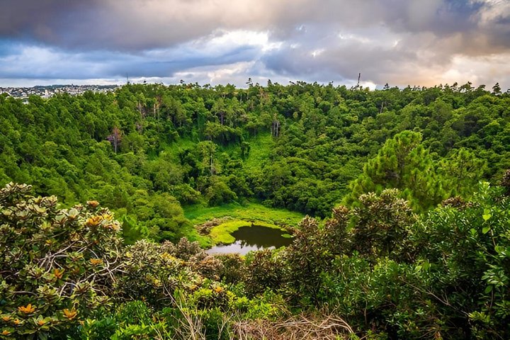 Seven Coloured Earth and South Coast Wonders Tour