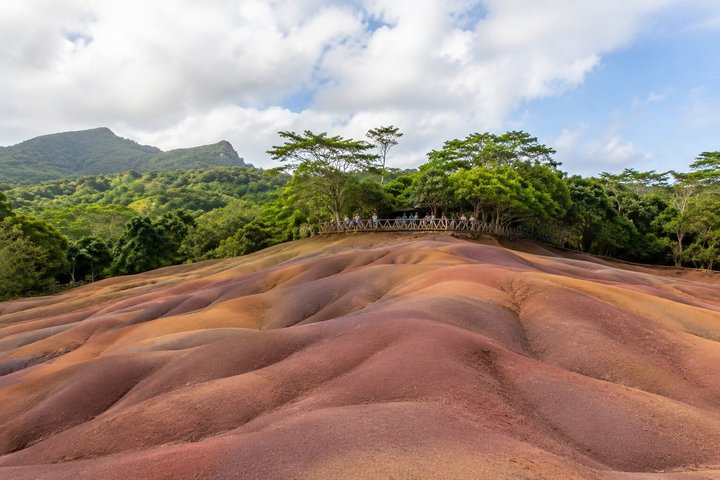Seven Coloured Earth and South Coast Wonders Tour